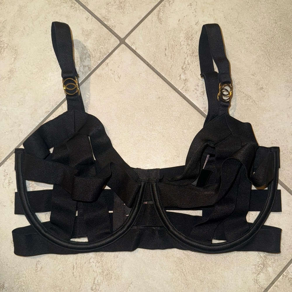 VICTORIAS‎ SECRET Bandage Balconette Bra Black Strappy Bondage size 32DD